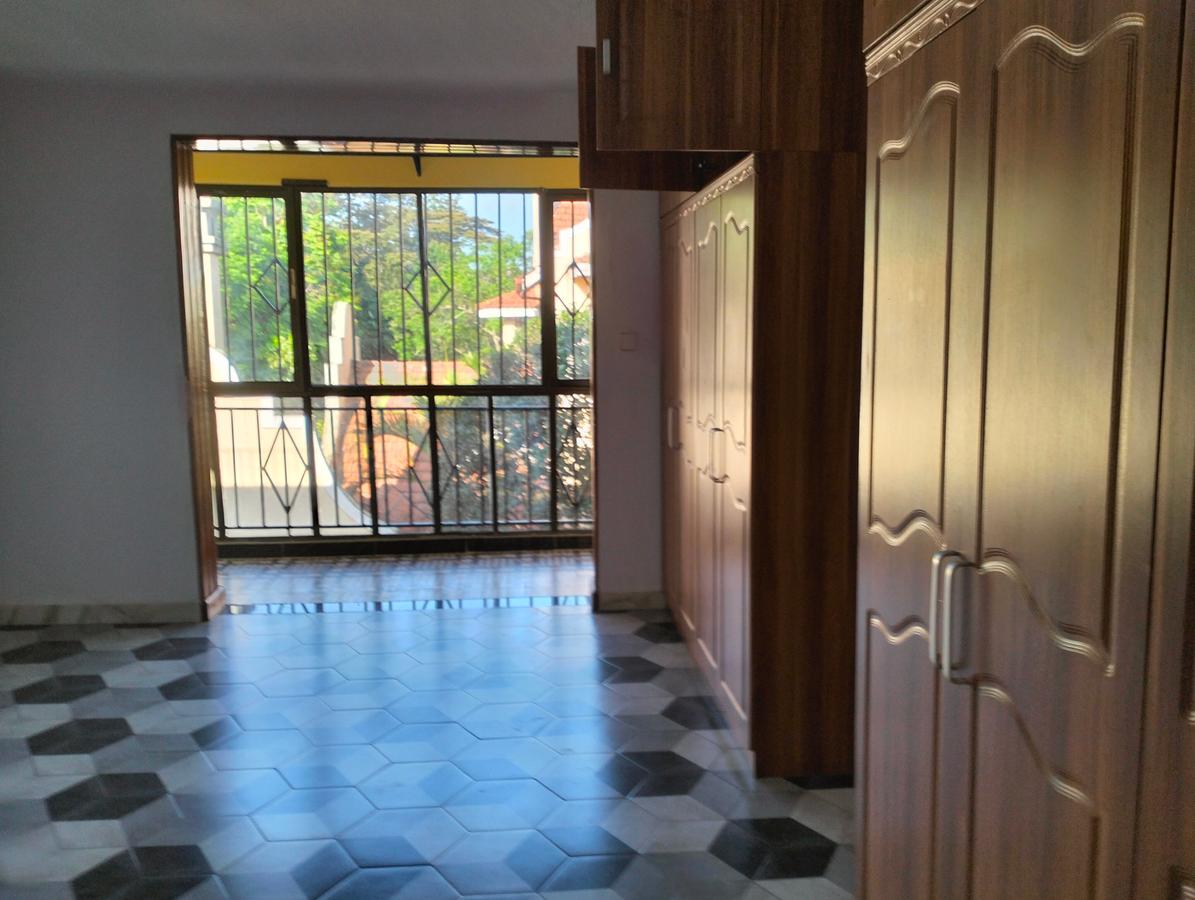 6 Bed Apartment with En Suite in Lavington - 17