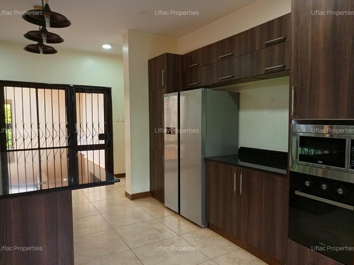 4 Bed Townhouse with En Suite in Runda - 7