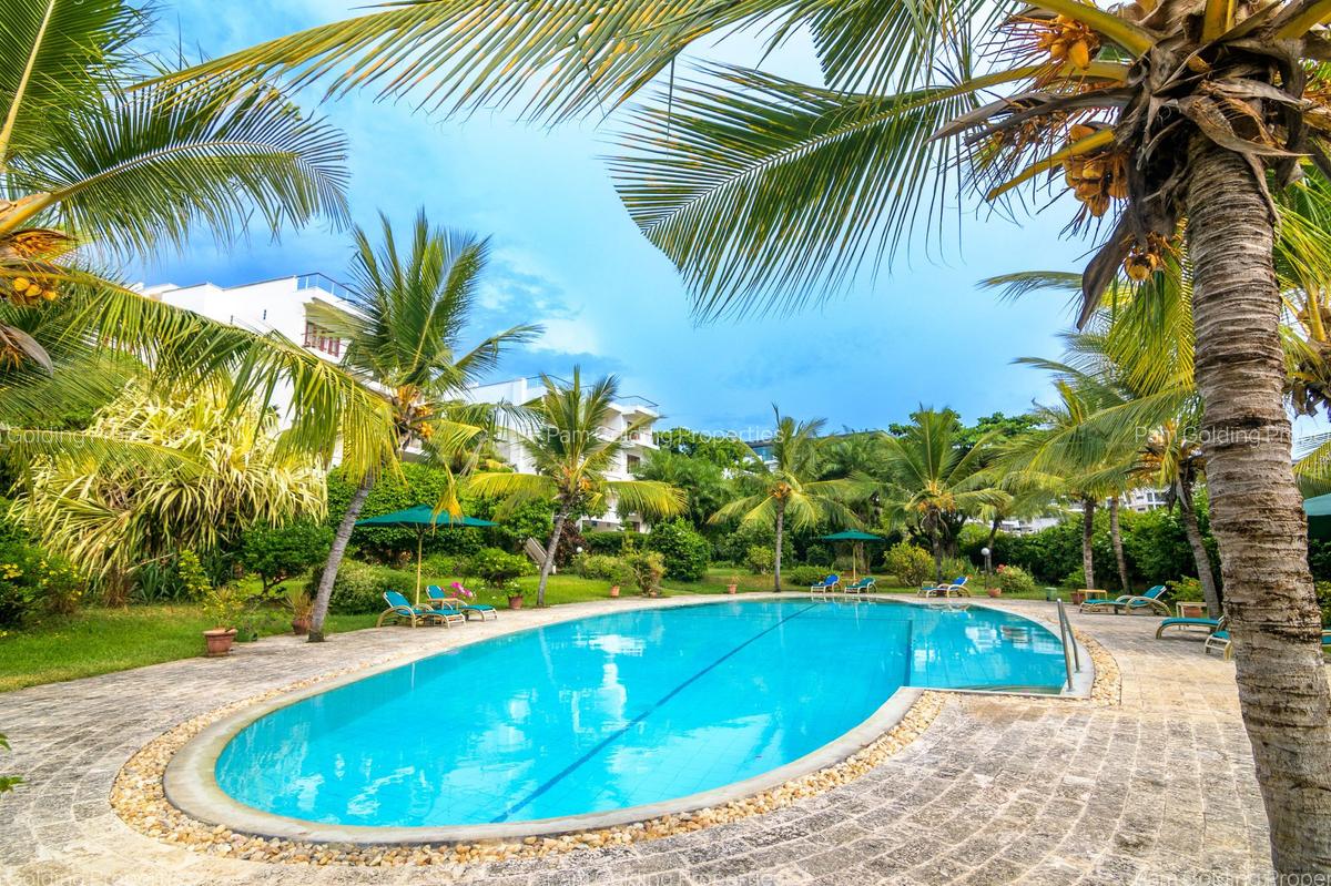 Furnished 3 Bed Apartment with En Suite in Nyali Area - 20