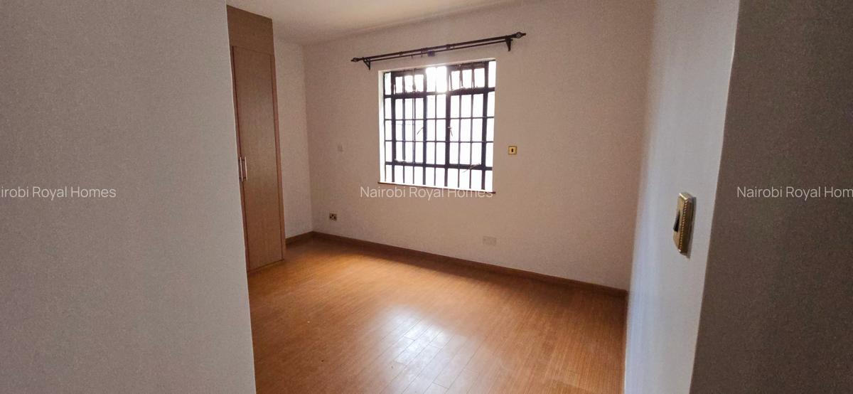 5 Bed Townhouse with En Suite at Convent Drive - 17