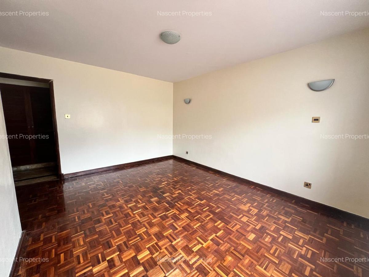 4 Bed Townhouse with En Suite in Spring Valley - 14