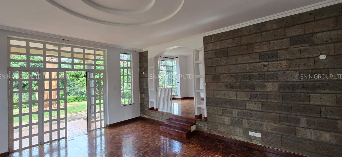 4 Bed Townhouse with En Suite at Rosslyn Garden - 4