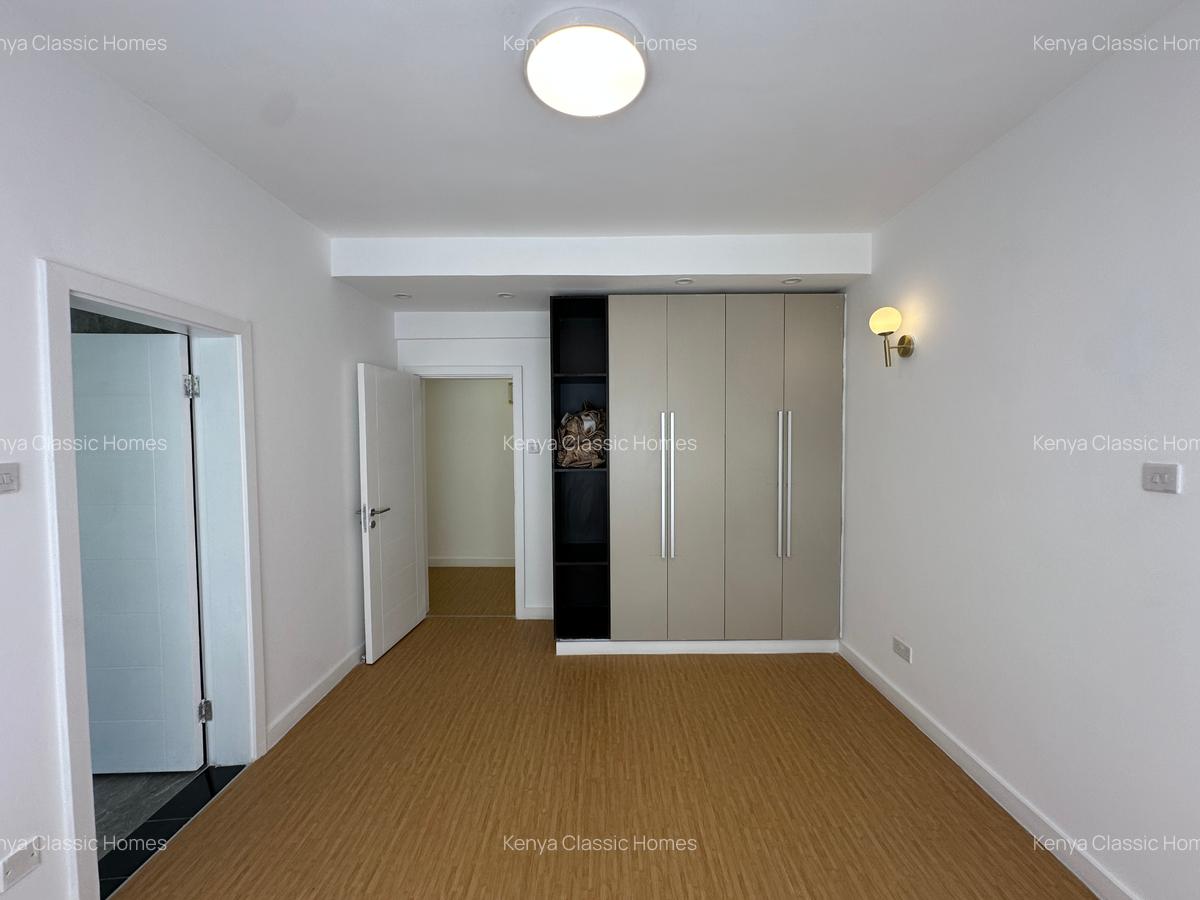 4 Bed Apartment with En Suite at Lavington - 16