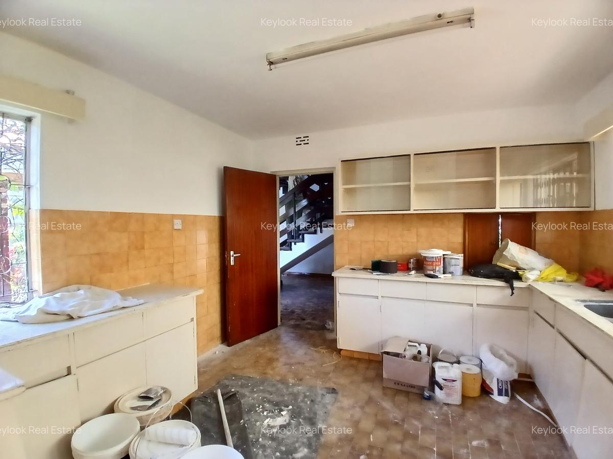 4 Bed Townhouse with En Suite at Lavington Green - 4