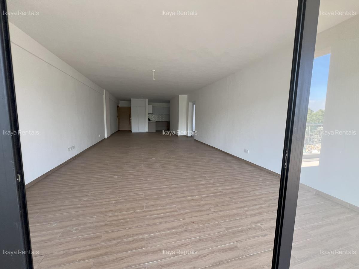 3 Bed Apartment with En Suite at Othaya Road - 4