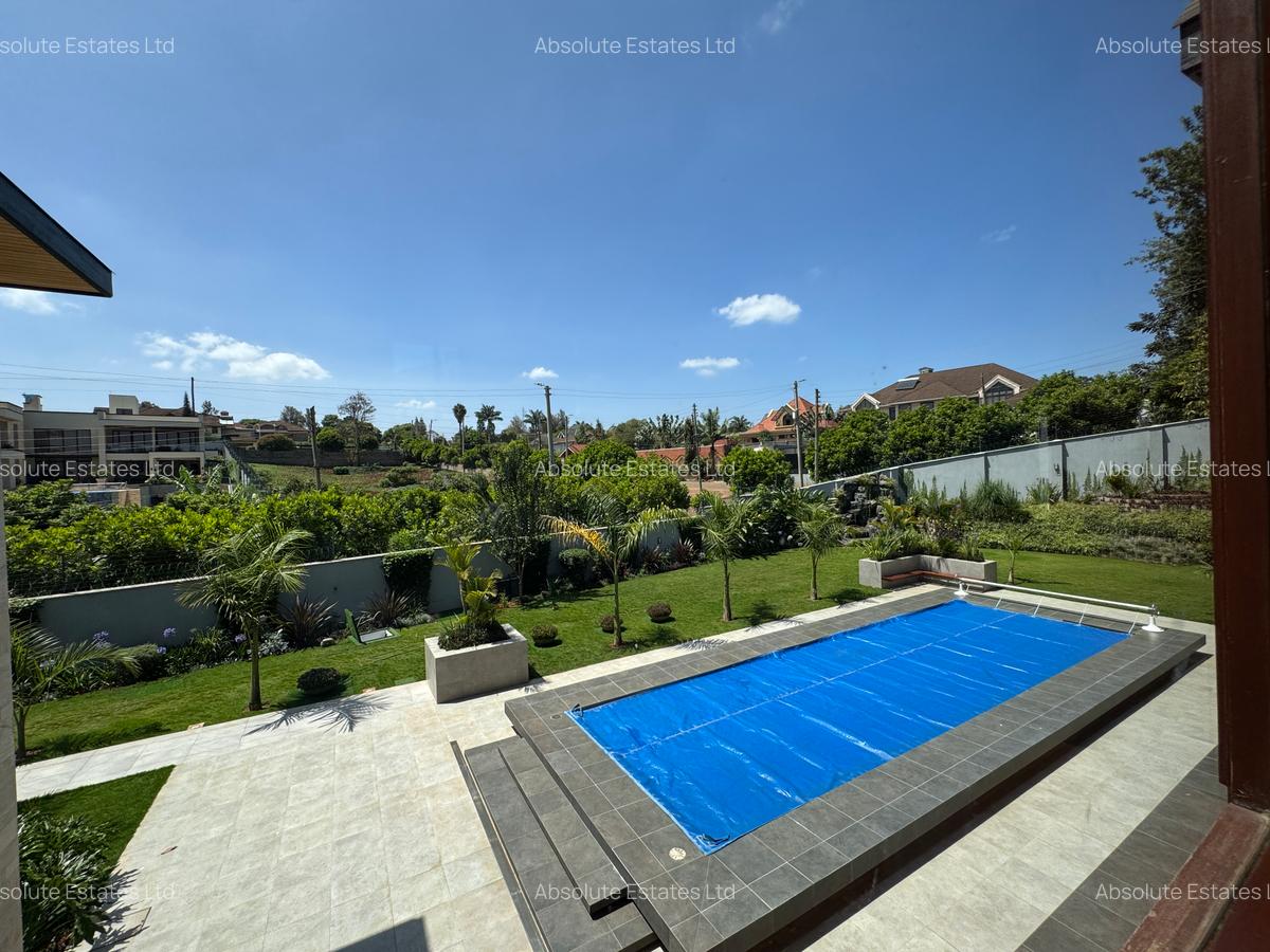 5 Bed Townhouse with En Suite in Runda - 16