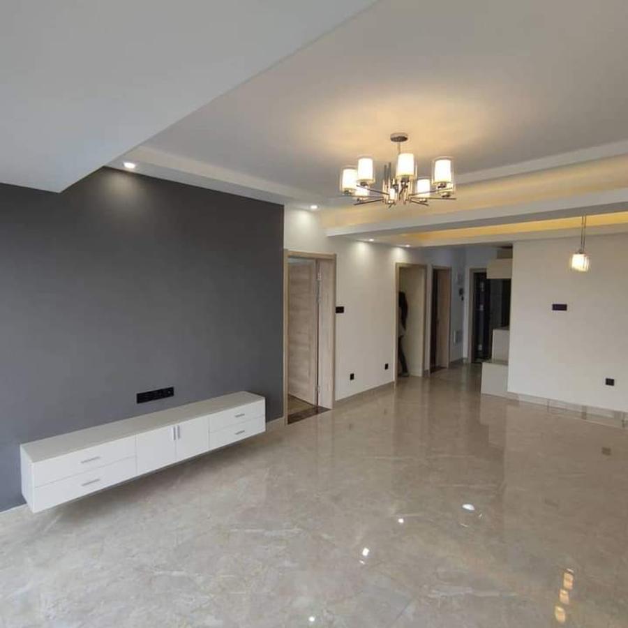 2 Bed Apartment with En Suite in Lavington - 9