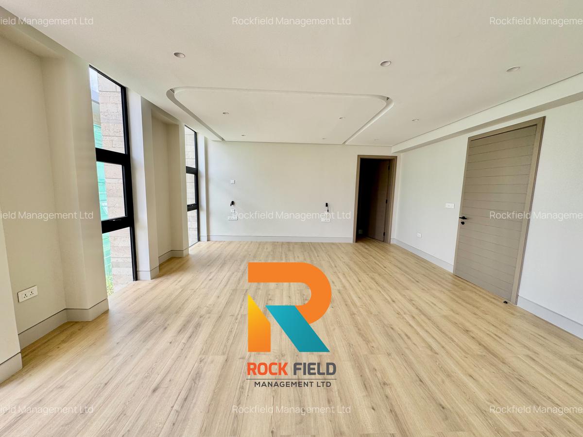 5 Bed Apartment with En Suite at Grevillea Grove - 12