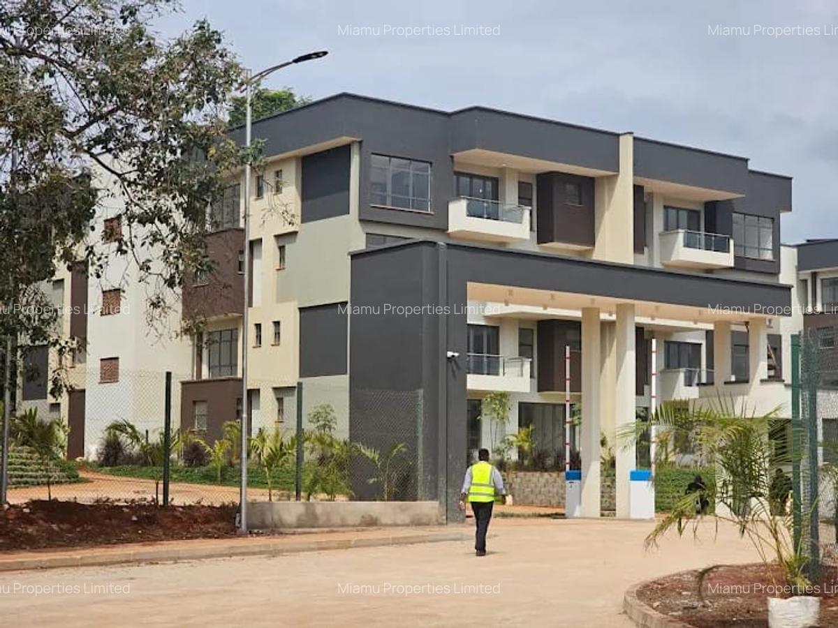 4 Bed Townhouse with En Suite at Two Rivers Mall - 1