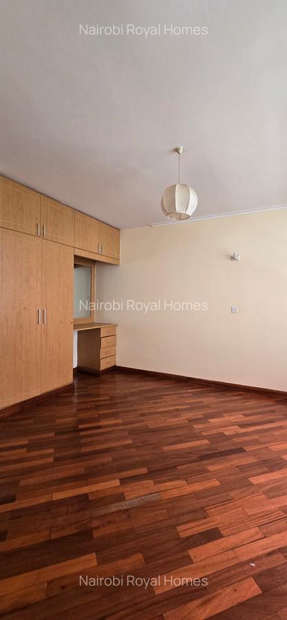 4 Bed Townhouse with En Suite at Lavington Green - 19