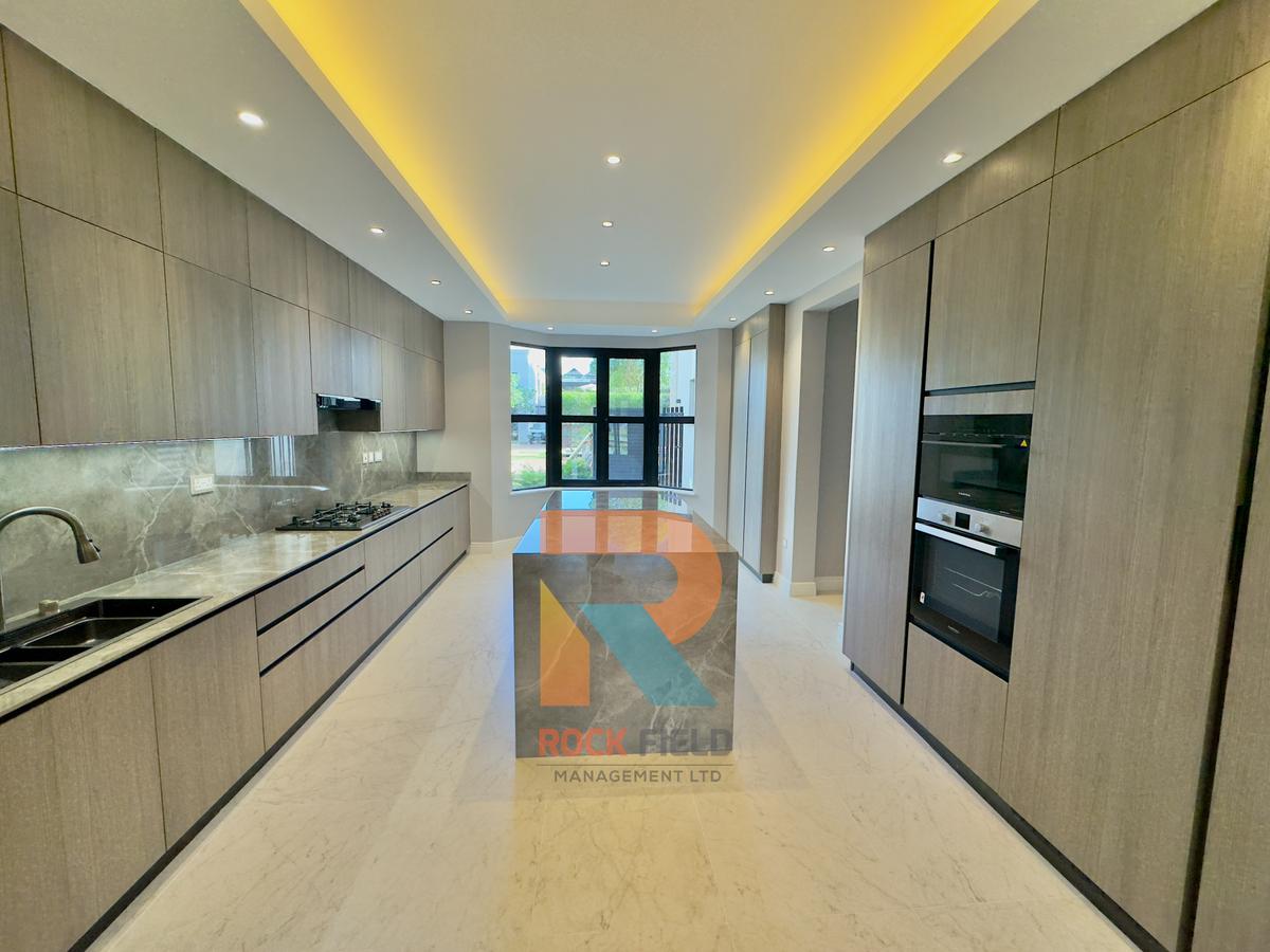 3 Bed Apartment with En Suite in Runda - 4