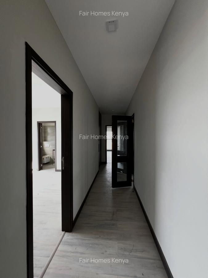 3 Bed Apartment with En Suite at Riverside Drive - 16