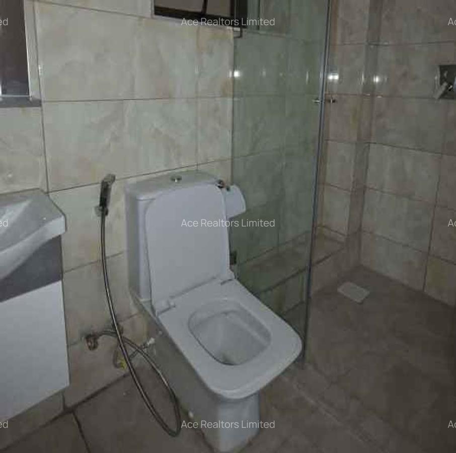 5 Bed Apartment with En Suite at Kusi Lane - 16