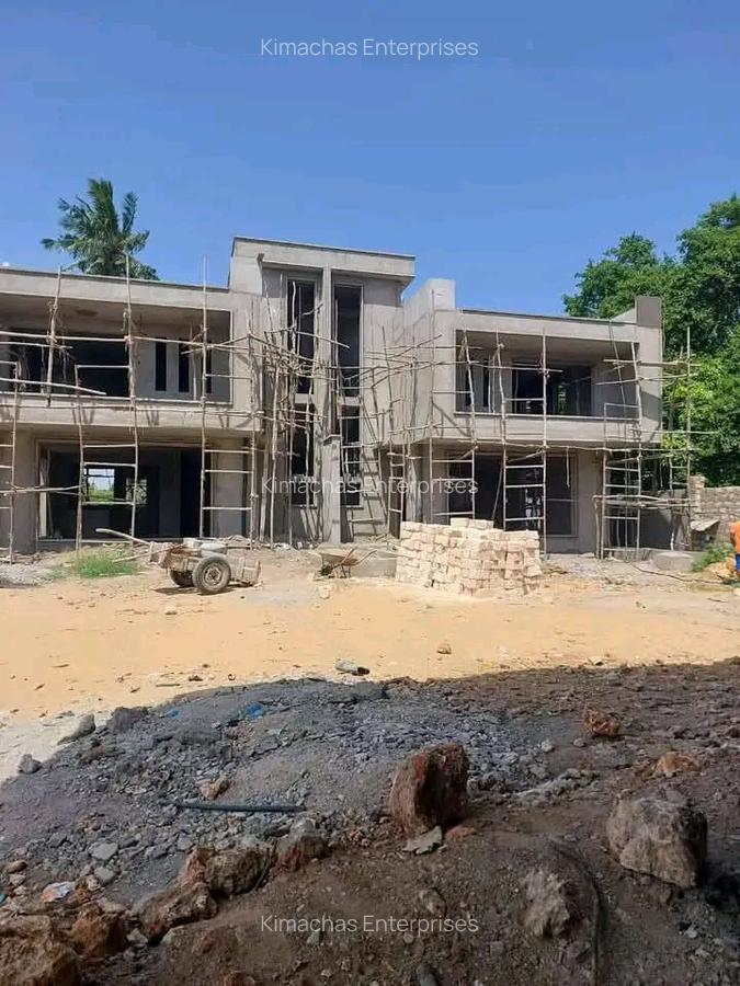 3 Bed Townhouse with En Suite at Kanamai Mtwapa - 9