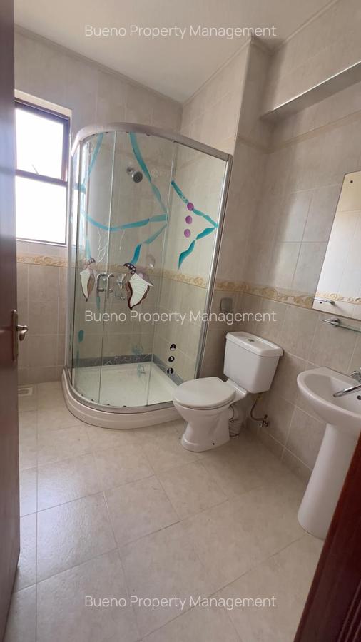 3 Bed Apartment with En Suite in Kilimani - 14