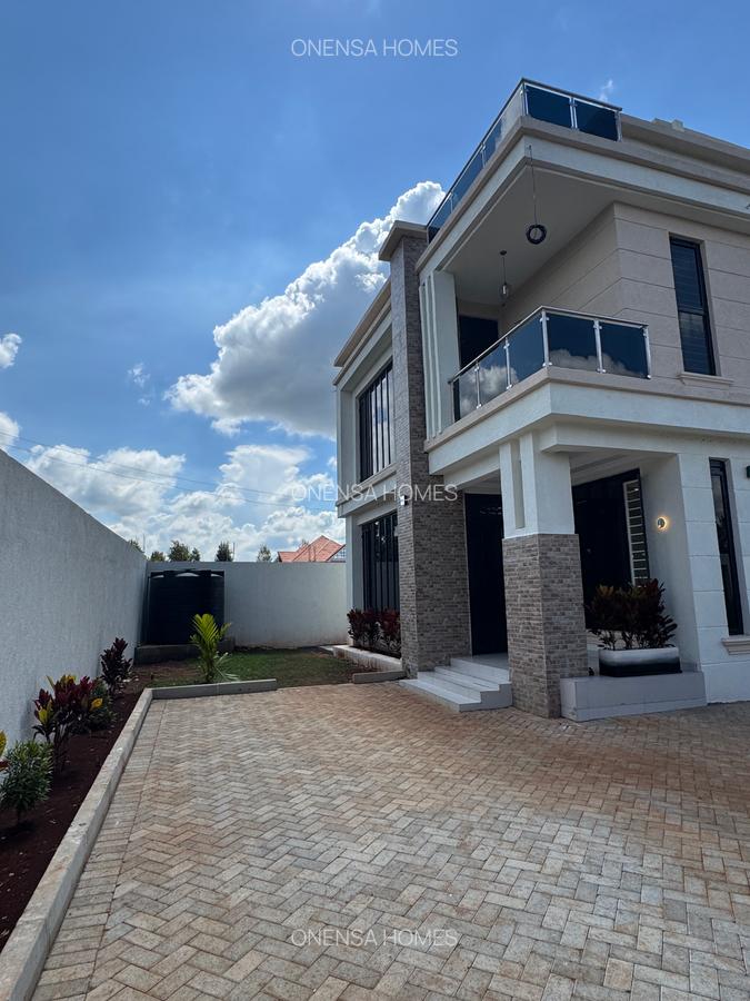 5 Bed House with En Suite in Eastern ByPass - 5
