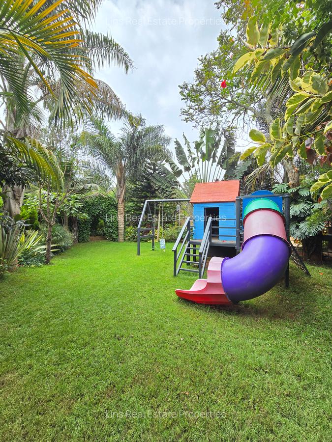 5 Bed House with En Suite in Runda - 5