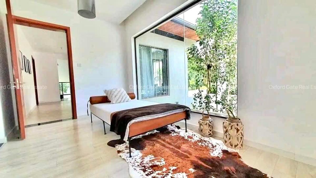 5 Bed Townhouse with En Suite at Karen - 5