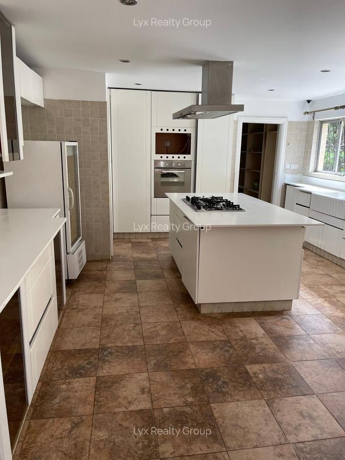 4 Bed Villa with En Suite in Muthaiga - 2