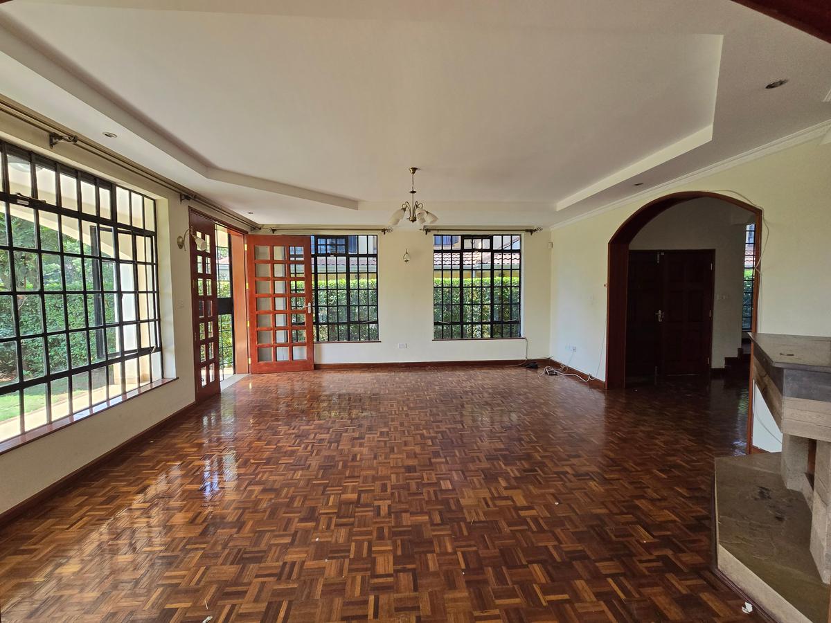 4 Bed Townhouse with En Suite at Chalbi Drive - 17