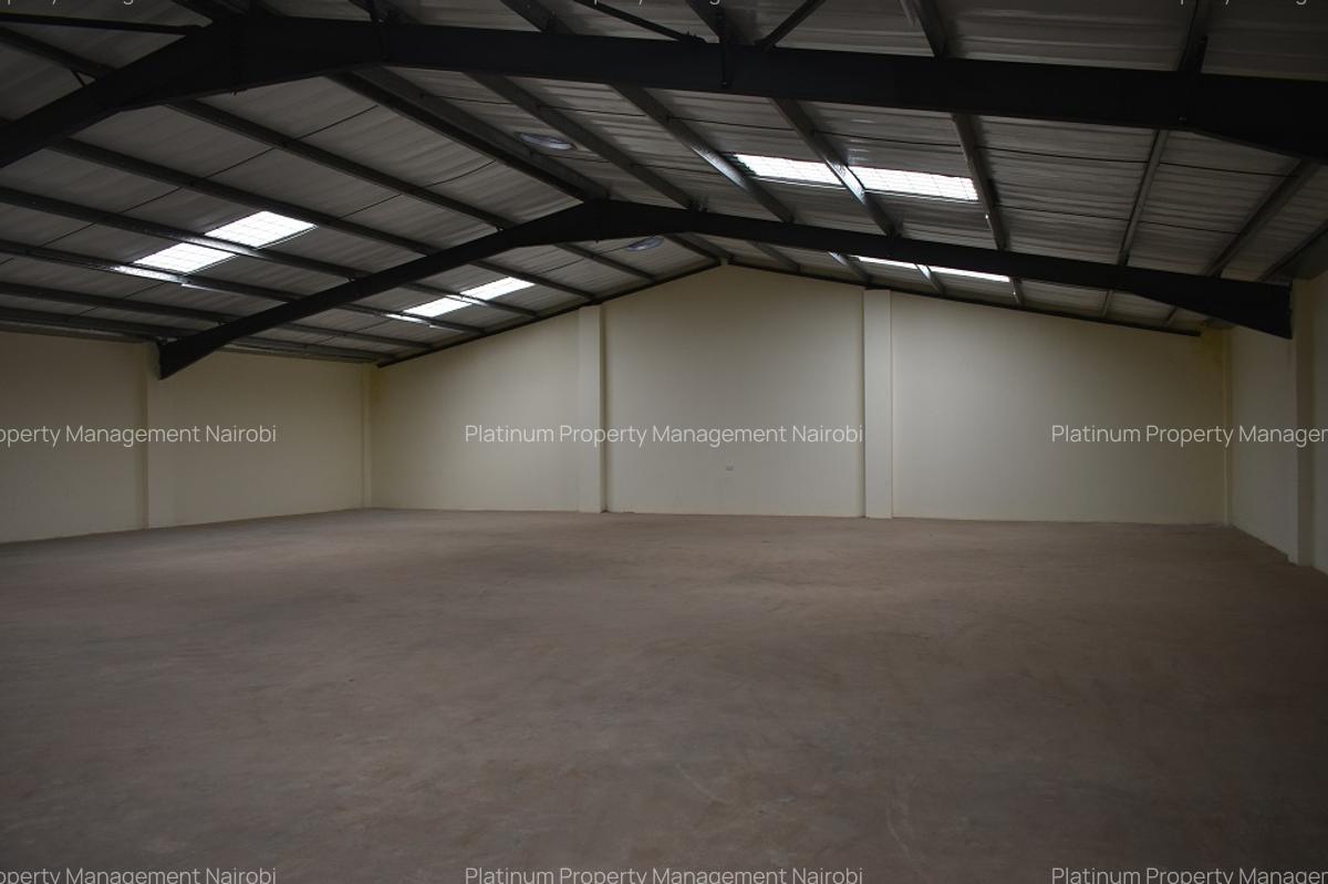 10,000 ft² Warehouse with Backup Generator at Baba Dogo Rd - 4