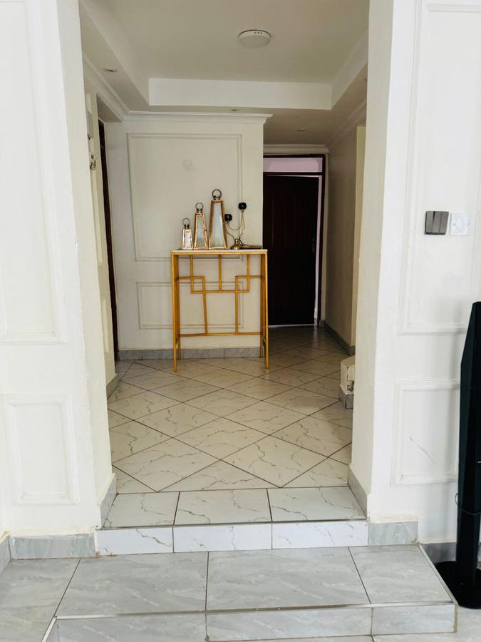 6 Bed Townhouse with En Suite in Membley - 3