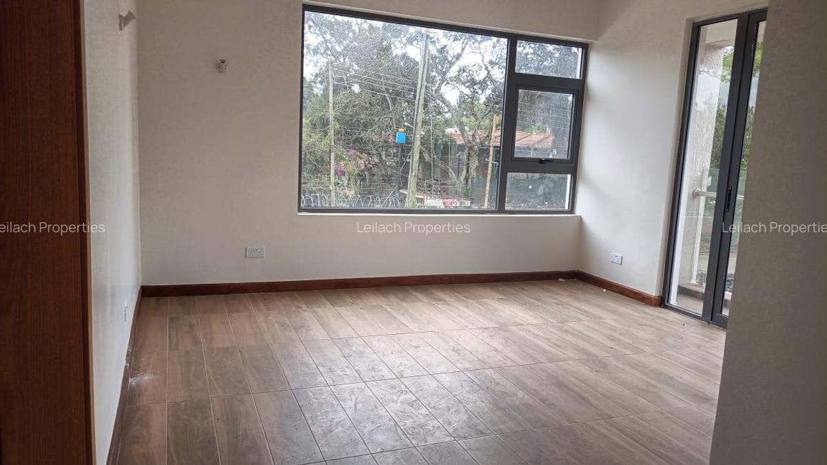 5 Bed Townhouse with En Suite in Lavington - 5
