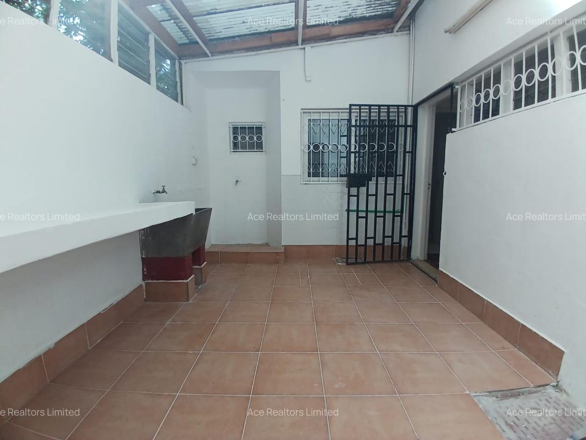 3 Bed Townhouse with En Suite at Karuna Close - 9