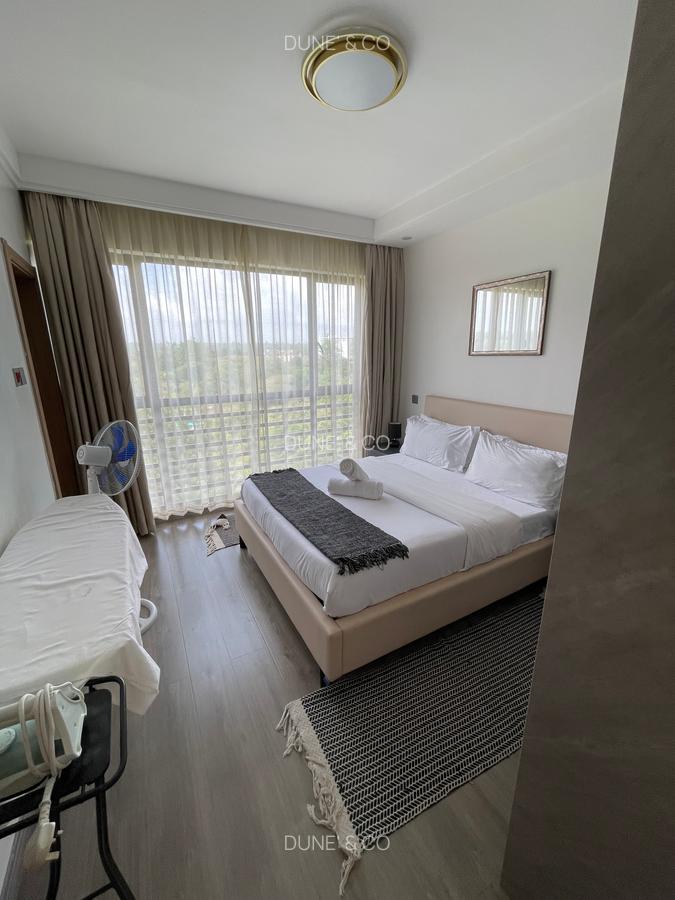 Serviced 3 Bed Apartment with En Suite in Riverside - 12