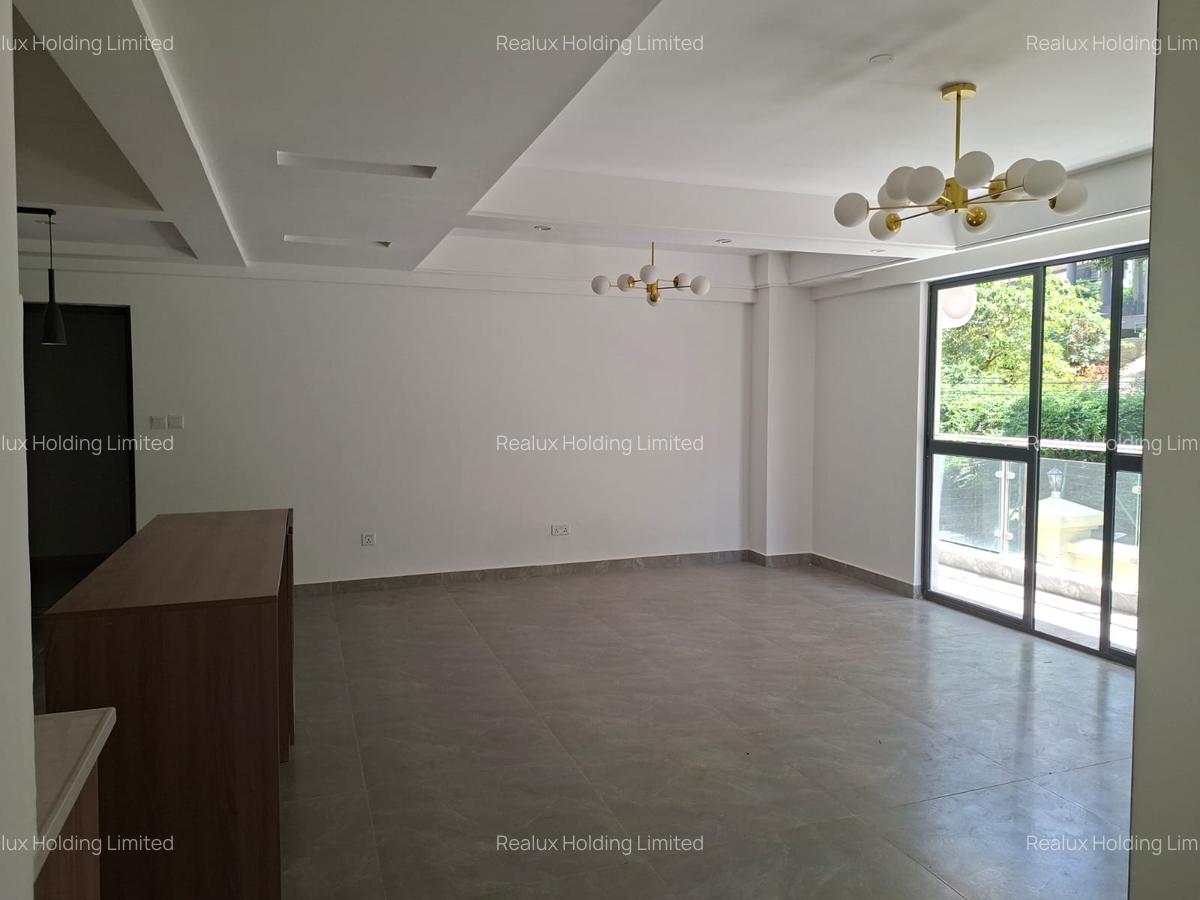 2 Bed Apartment with En Suite in Riverside - 2