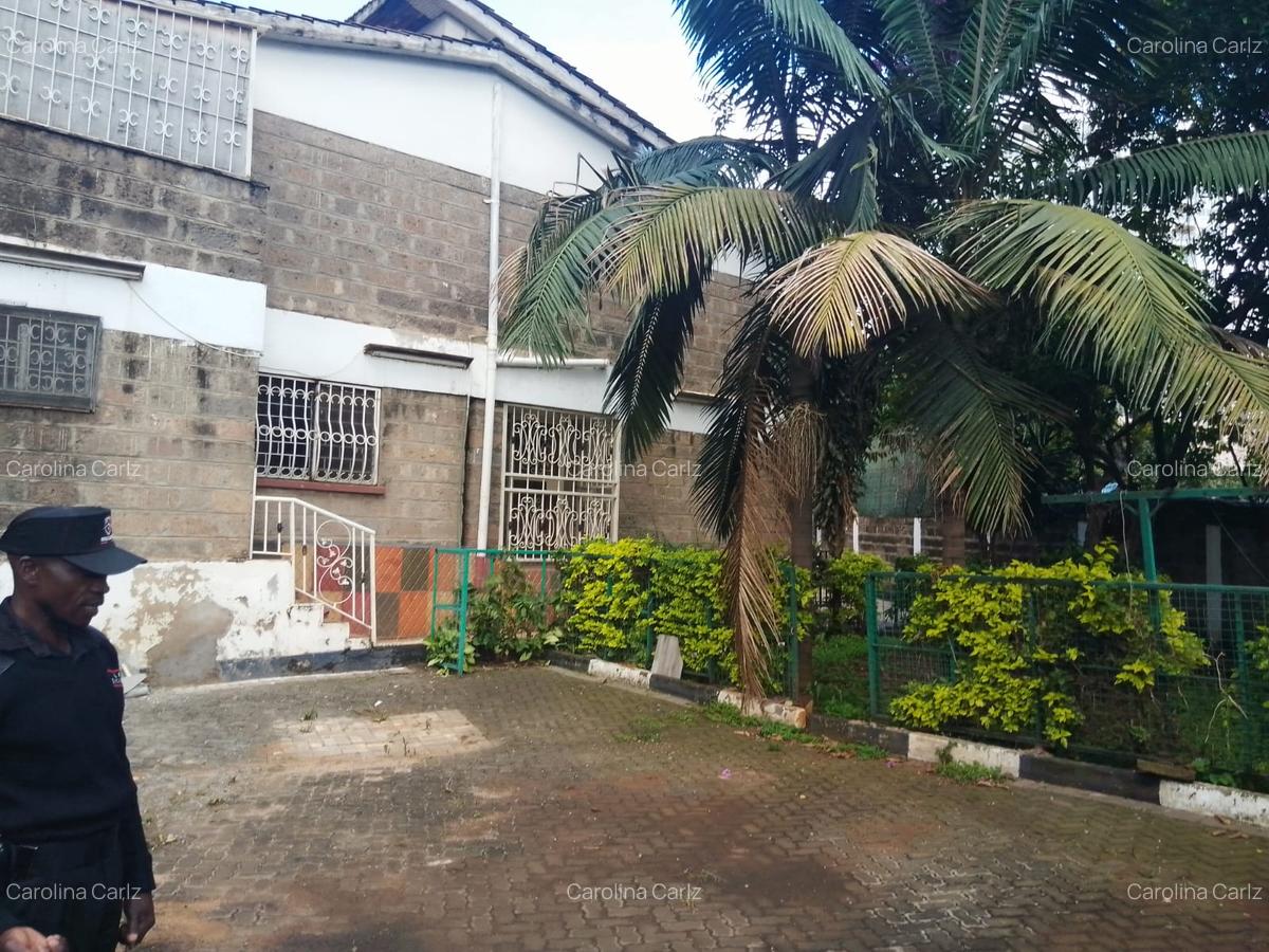 4 Bed Townhouse with En Suite at Parklands - 2