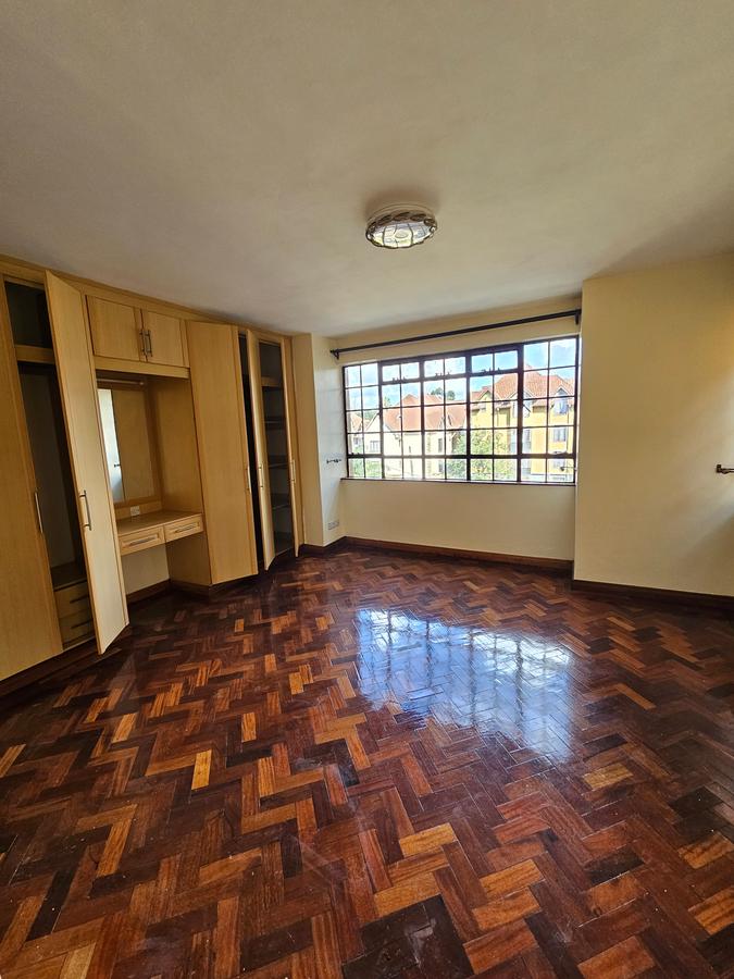 3 Bed Apartment with En Suite at Kilimani - 10