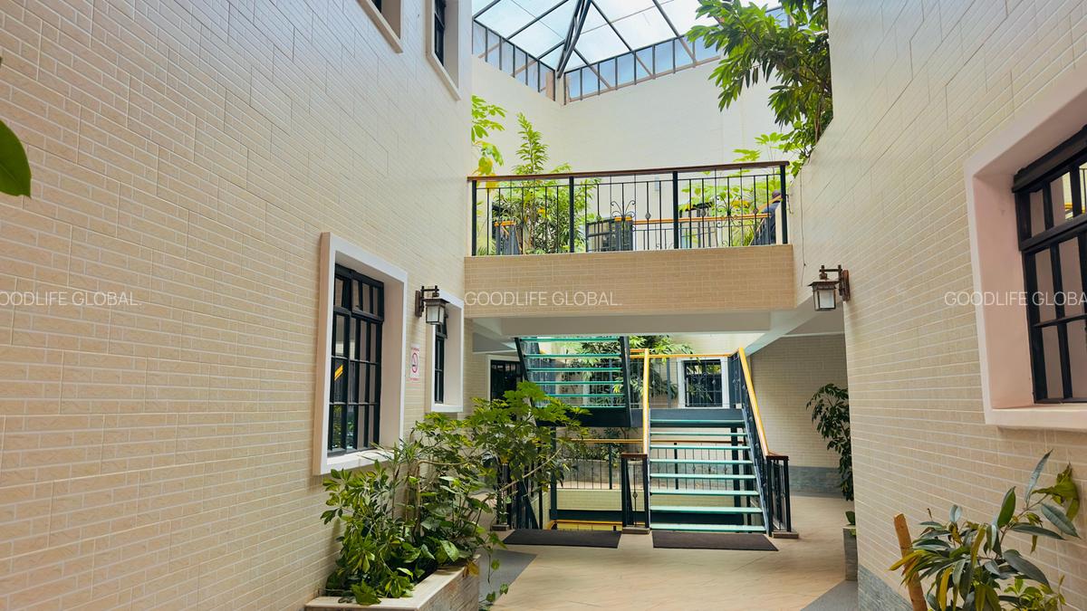 Serviced 2 Bed Apartment with En Suite at Nyari - 2