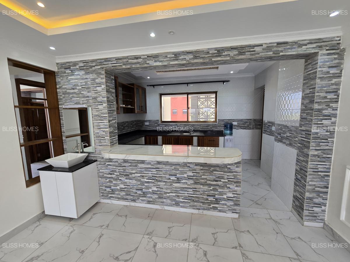 4 Bed Apartment with En Suite at Nyali Road - 3