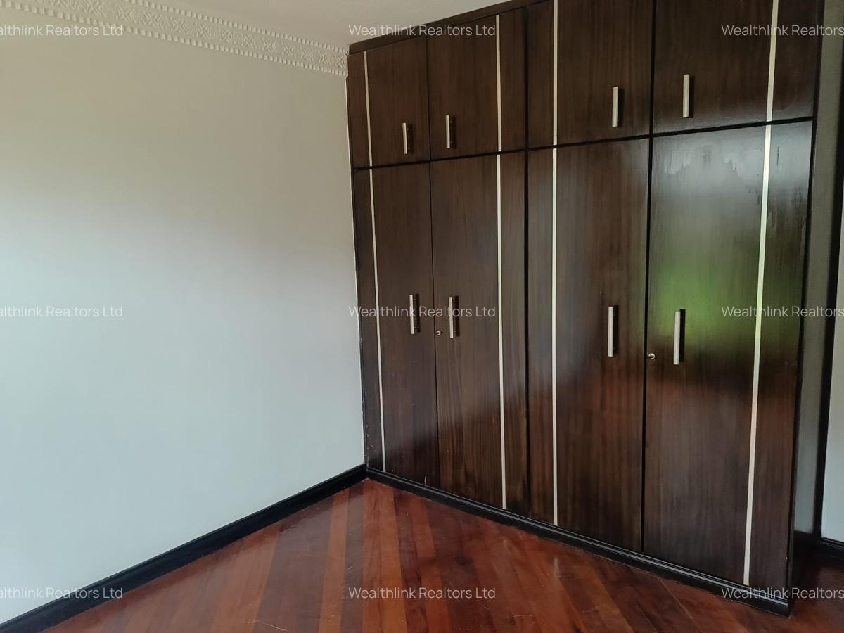 5 Bed House with En Suite at Runda - 5