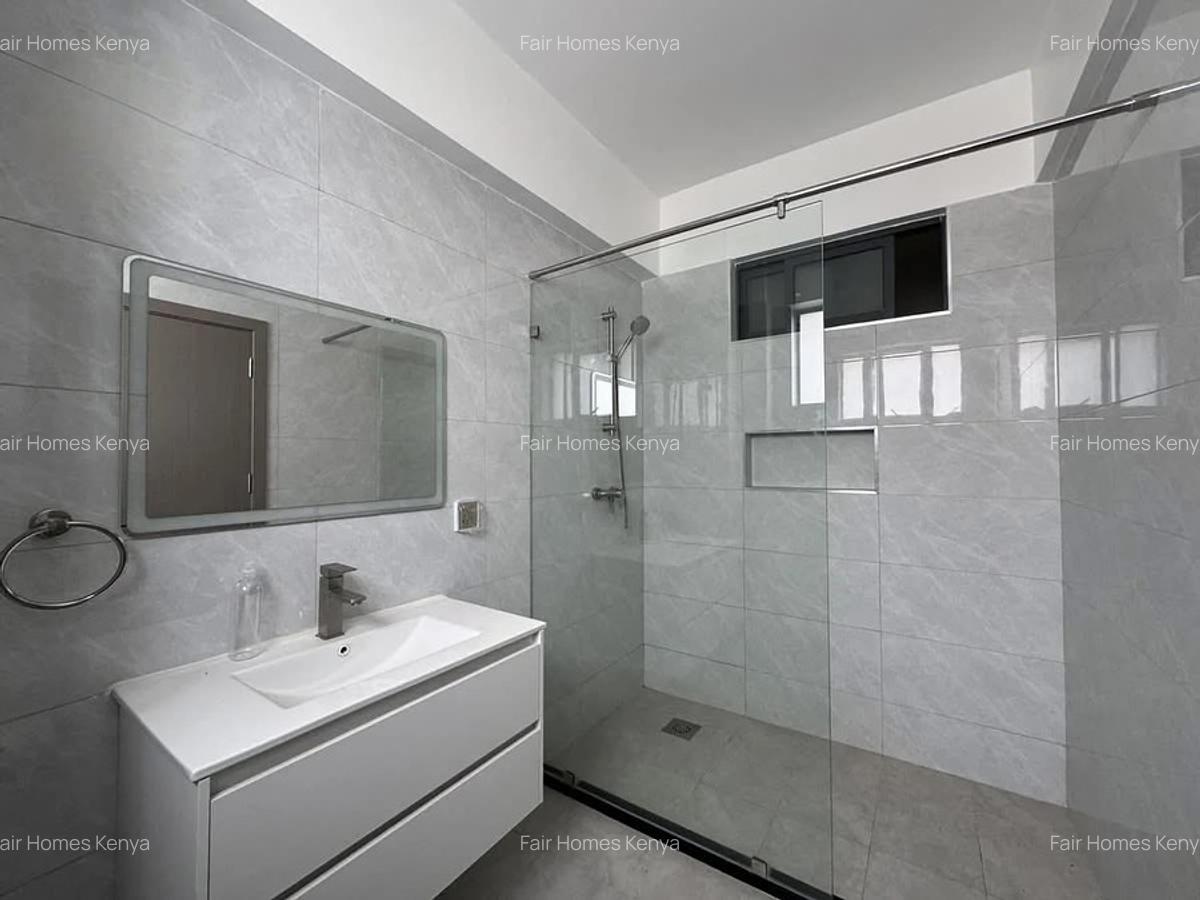 4 Bed Apartment with En Suite at Valley Arcade - 17