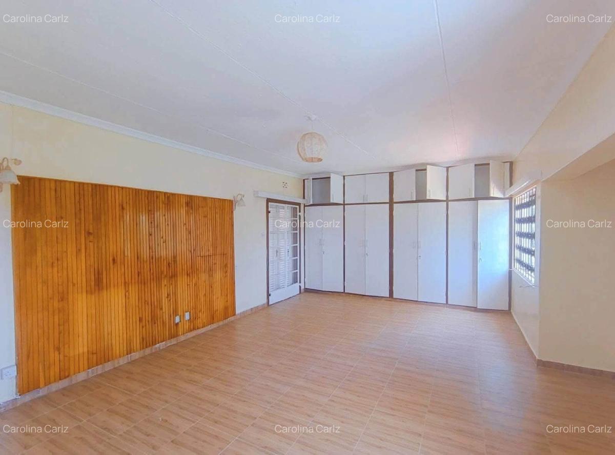 5 Bed House with En Suite at Loresho - 9