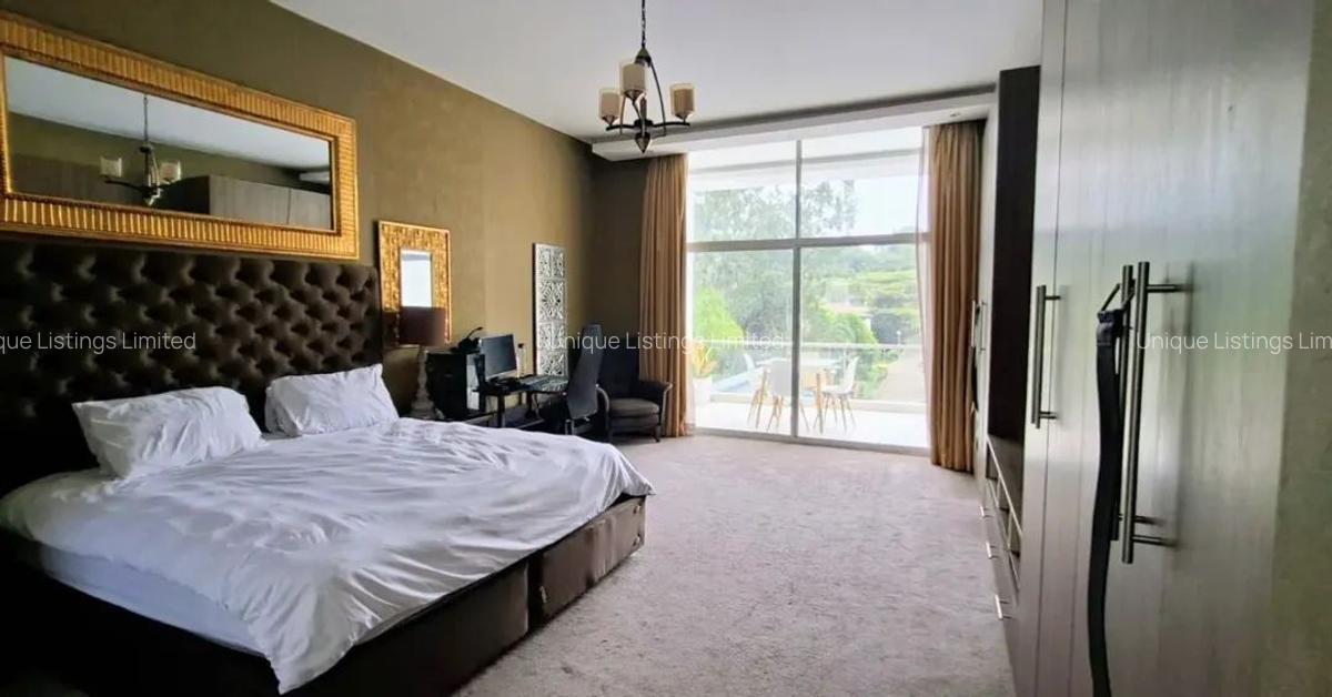 4 Bed Villa with En Suite in Spring Valley - 12