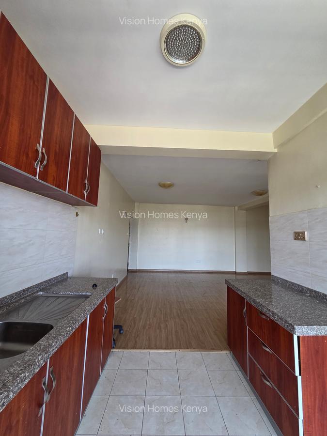 3 Bed Apartment with En Suite in Lavington - 11