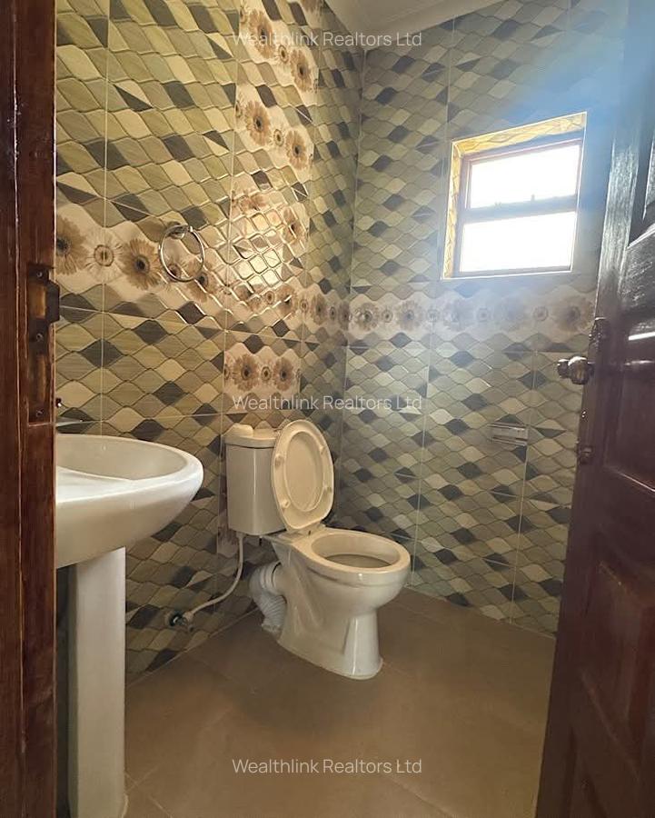 2 Bed House with En Suite at Karen - 10