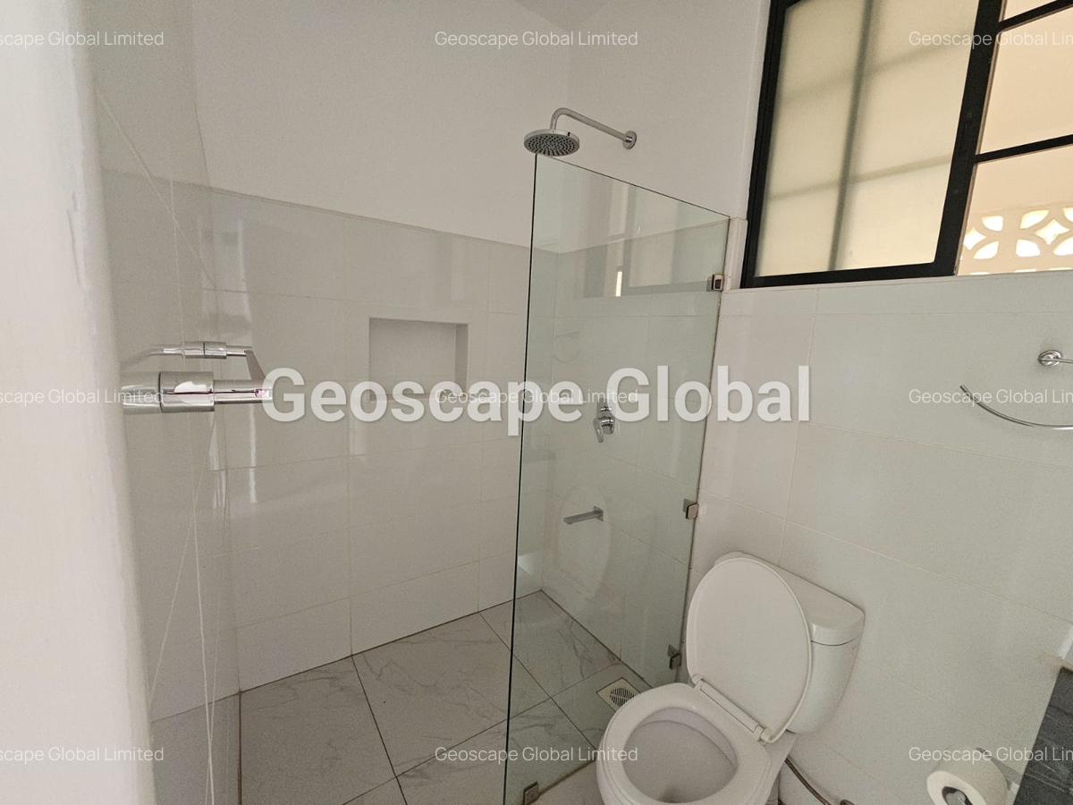 2 Bed House with En Suite in Kitisuru - 3