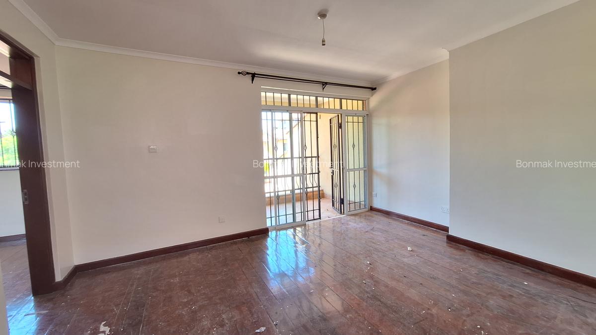 4 Bed Townhouse with En Suite at Brookside Drive. - 17