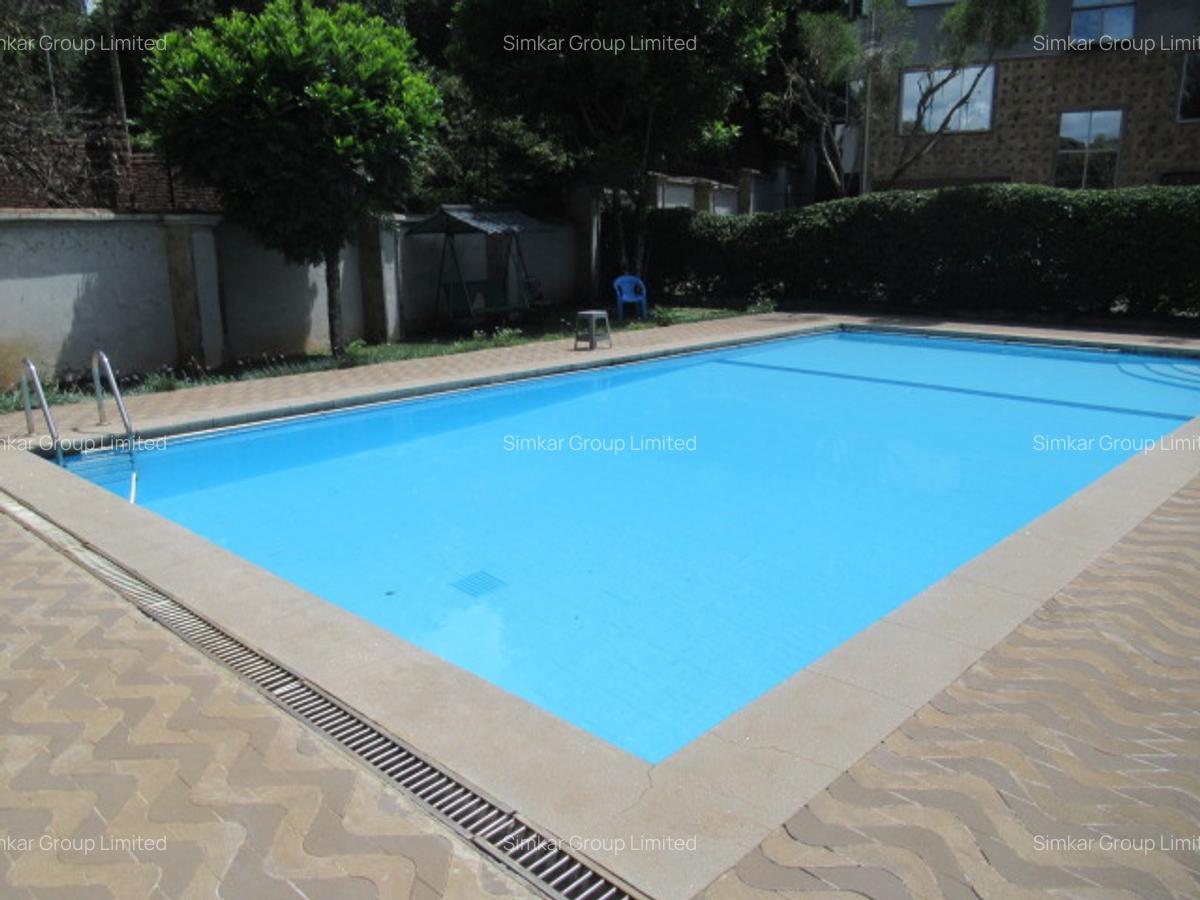 4 Bed Townhouse with En Suite at Westlands - 3