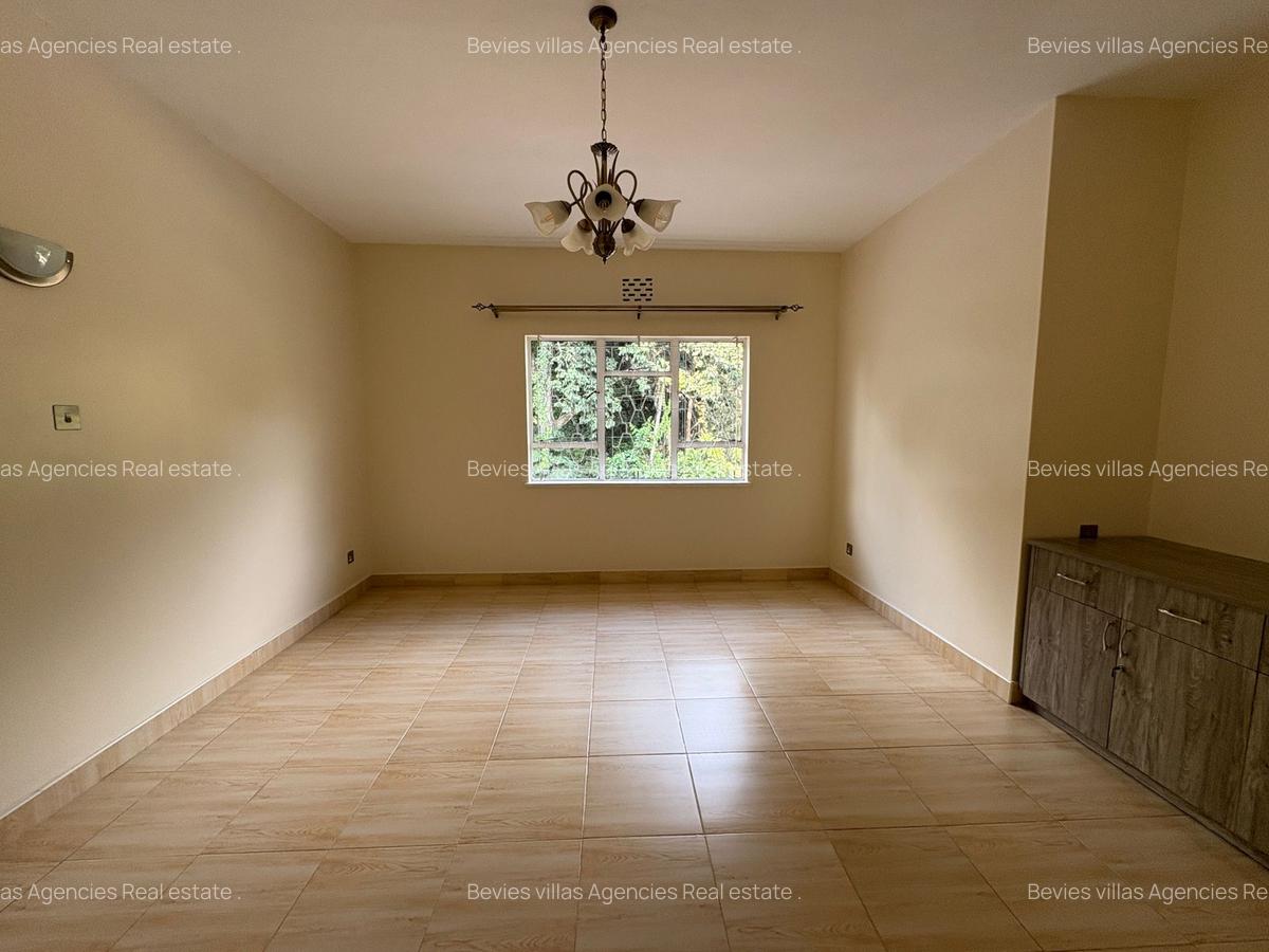 5 Bed Townhouse with En Suite at Riverside Drive - 8