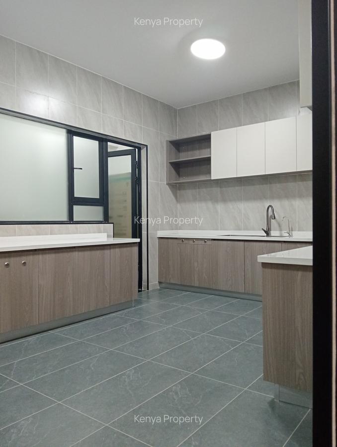 4 Bed Apartment with En Suite at Othaya Road - 18