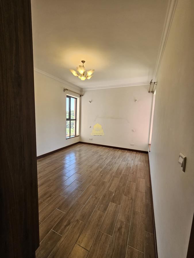 3 Bed Apartment with En Suite in Westlands Area - 12