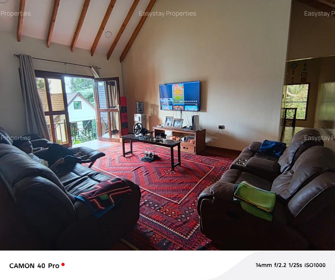 4 Bed House with En Suite in Ridgeways - 7