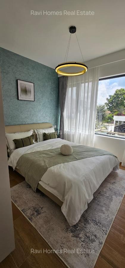 1 Bed Apartment with En Suite in Lavington - 2