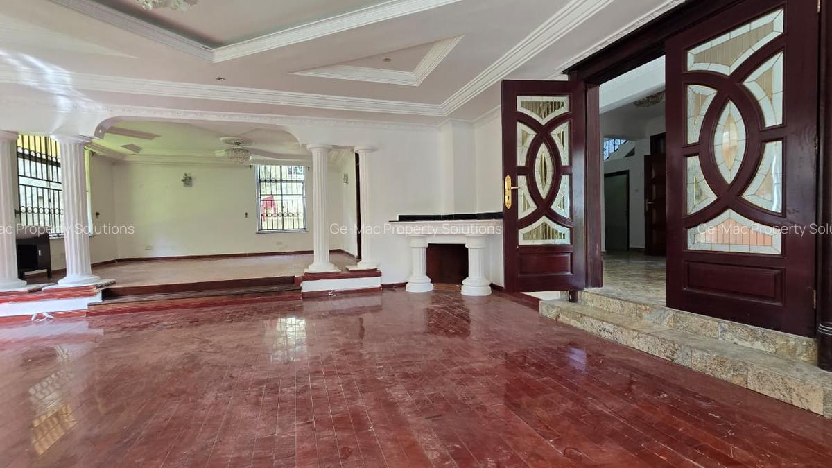 4 Bed Townhouse with En Suite in Lavington - 5