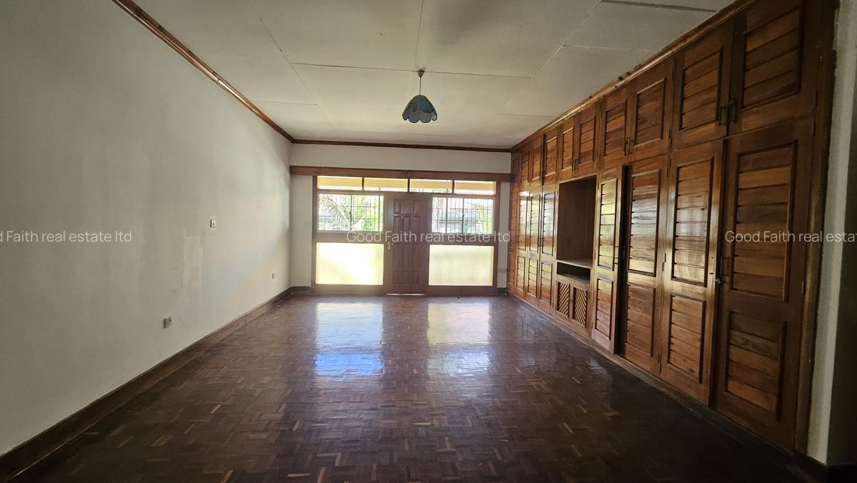 5 Bed House with En Suite in Gigiri - 12